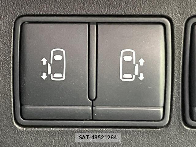 Nissan SERENA 2015-08 8649826-5