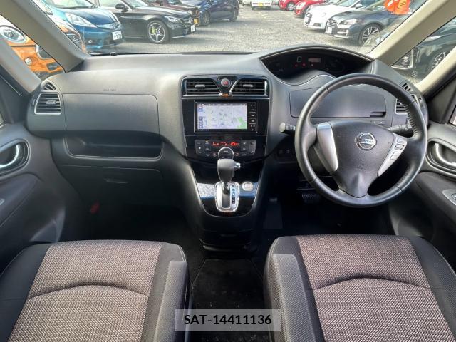 Nissan SERENA 2014-01 8649892-2