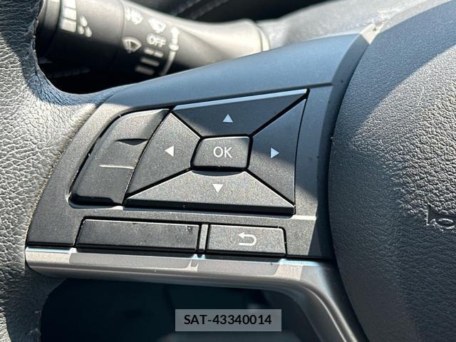 Nissan SERENA 2018-02 8649918-17