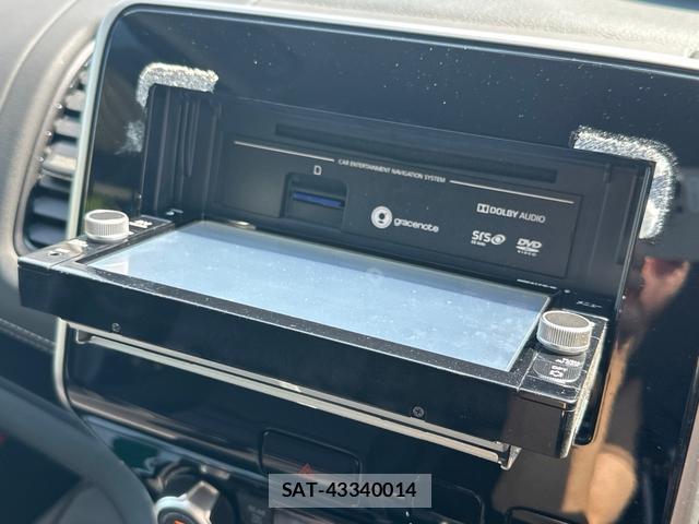 Nissan SERENA 2018-02 8649918-4