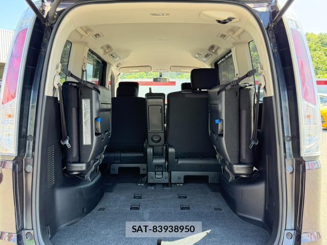 Nissan SERENA 2013-07 8649940-14