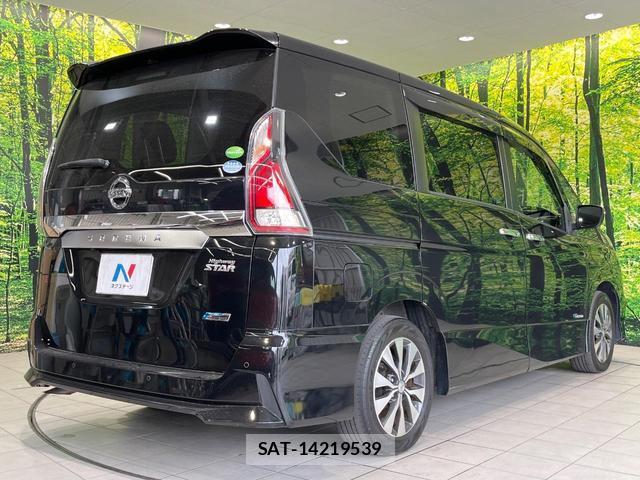 Nissan SERENA 2016-12 8651210-16