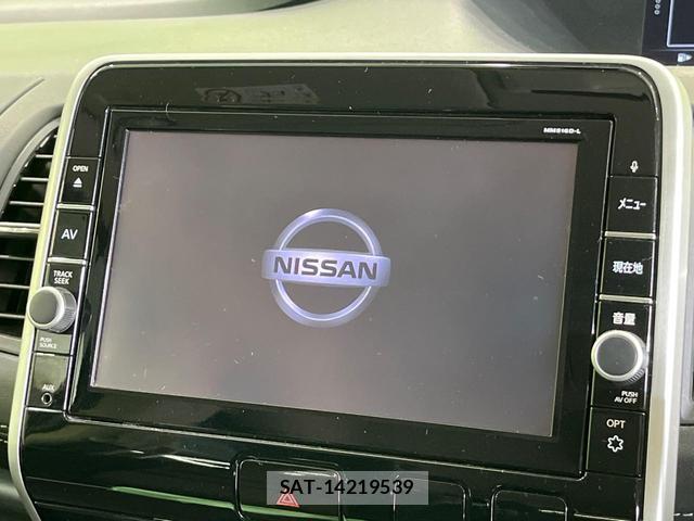 Nissan SERENA 2016-12 8651210-3