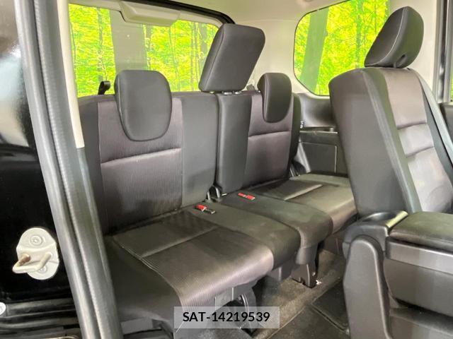 Nissan SERENA 2016-12 8651210-8