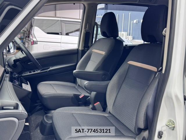 Nissan SERENA 2023-11 8651581-14