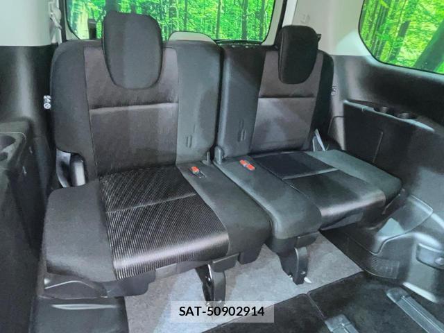 Nissan SERENA 2018-10 8652102-10