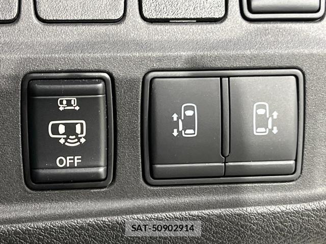 Nissan SERENA 2018-10 8652102-4