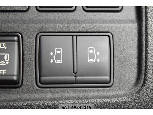 Nissan SERENA 2018-06 8652502-13