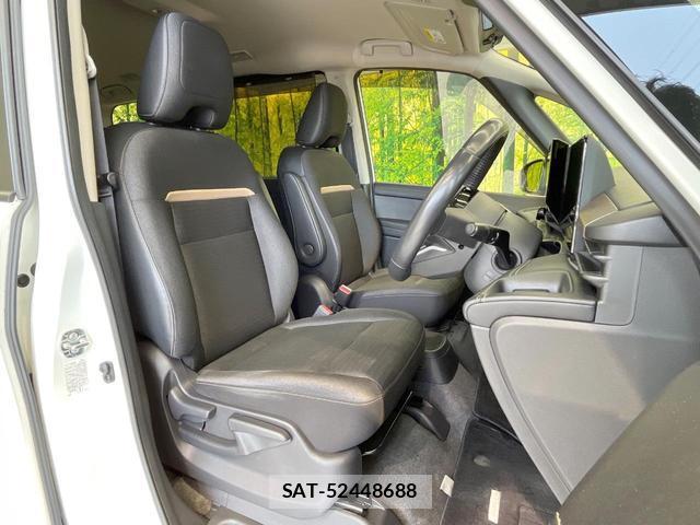 Nissan SERENA 2023-09 8652970-7