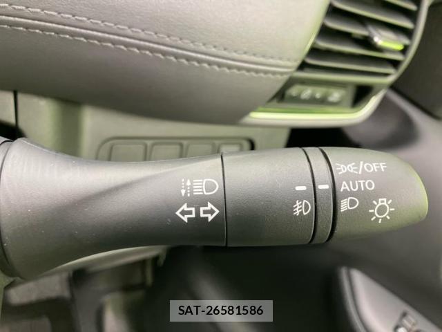 Nissan SERENA 2022-09 8653496-17