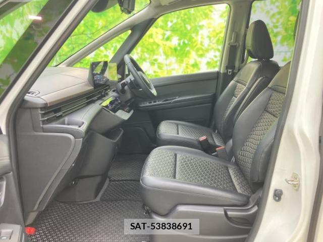 Nissan SERENA 2023-09 8653628-6