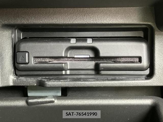 Nissan SERENA 2022-07 8653711-17