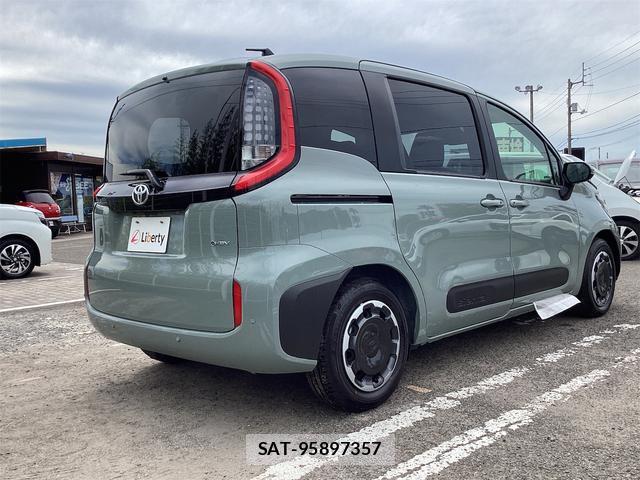 Toyota SIENTA 2025-11 8646609-13