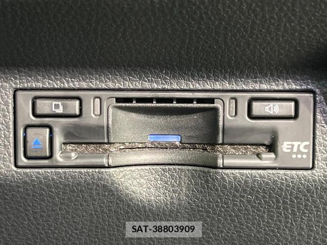 Toyota SIENTA 2024-06 8646730-6