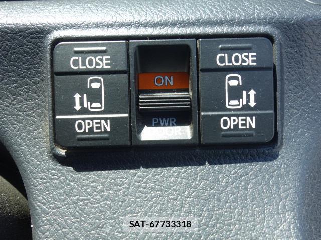 Toyota SIENTA 2020-05 8647083-11