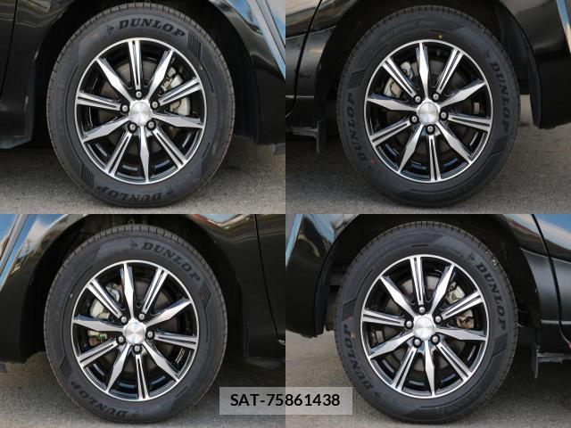 Toyota SIENTA 2017-11 8647222-8