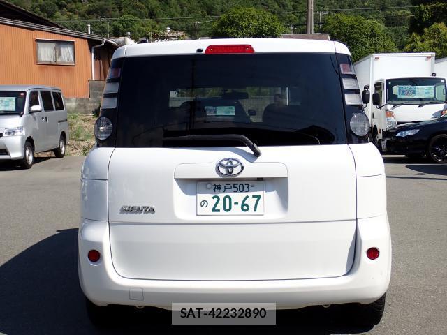 Toyota SIENTA 2008-02 8647263-1
