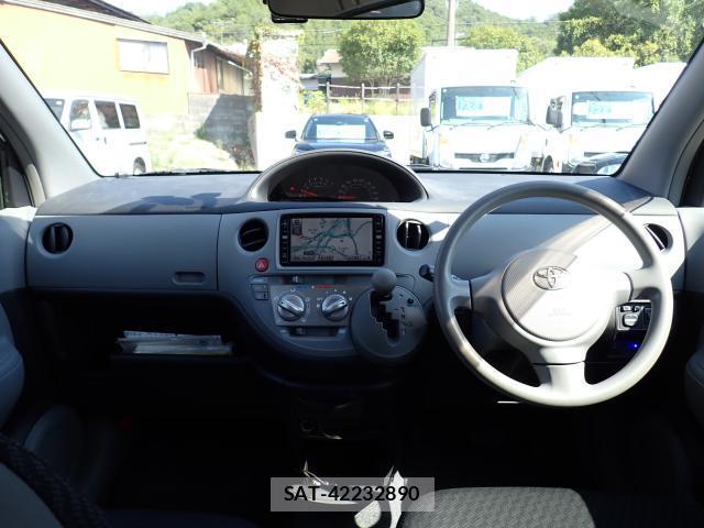 Toyota SIENTA 2008-02 8647263-2