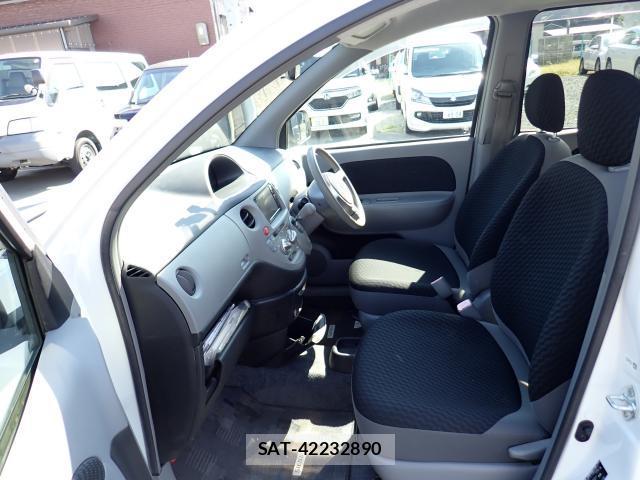 Toyota SIENTA 2008-02 8647263-5