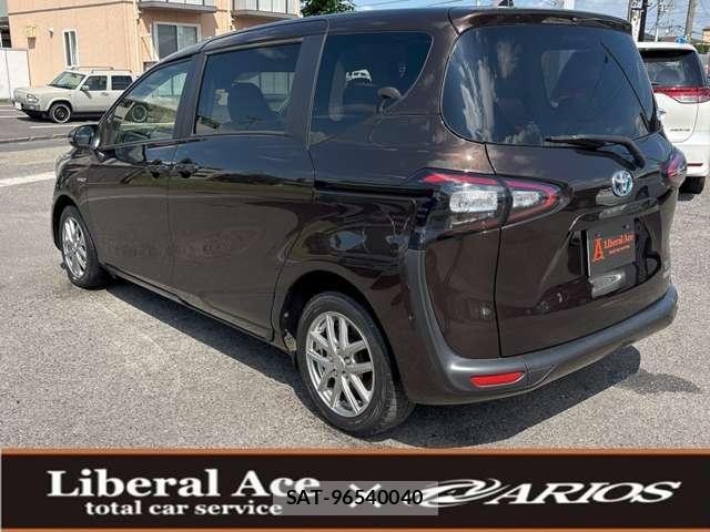 Toyota SIENTA 2015-07 8647345-11