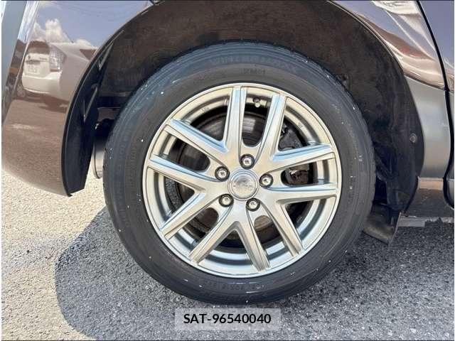 Toyota SIENTA 2015-07 8647345-15