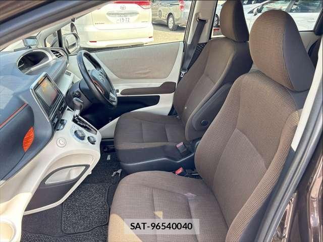 Toyota SIENTA 2015-07 8647345-17