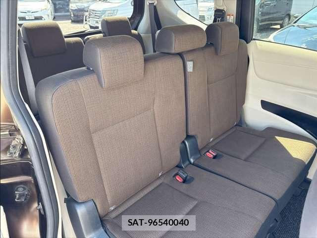Toyota SIENTA 2015-07 8647345-18