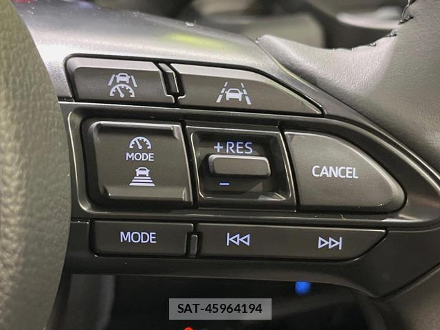Toyota SIENTA 2026-05 8648197-5