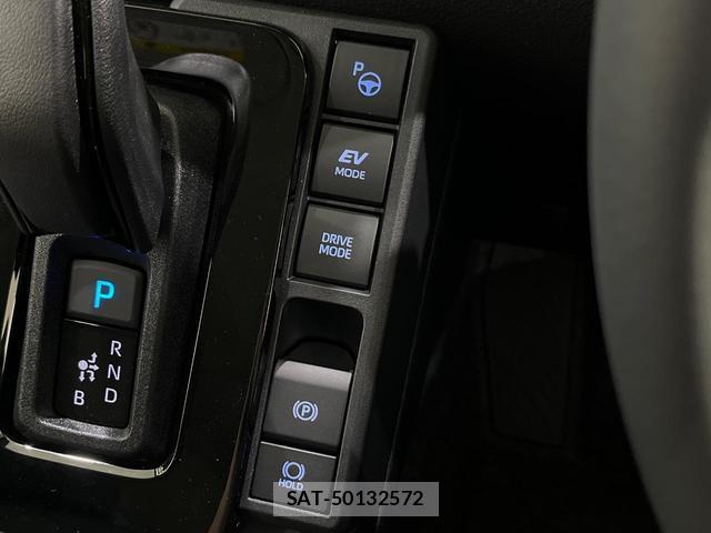 Toyota SIENTA 2026-06 8648203-4