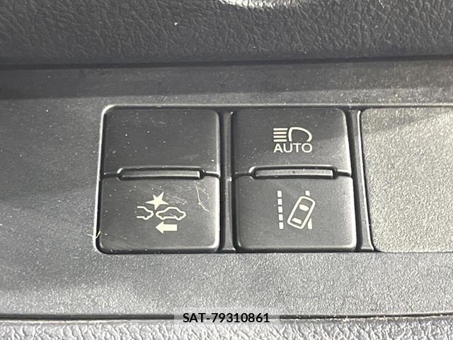 Toyota SIENTA 2021-08 8648223-6