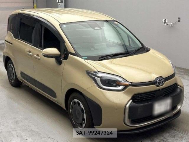 Toyota SIENTA 2022-10 8648236-2
