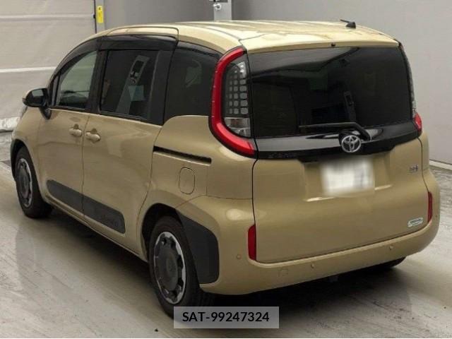 Toyota SIENTA 2022-10 8648236-4