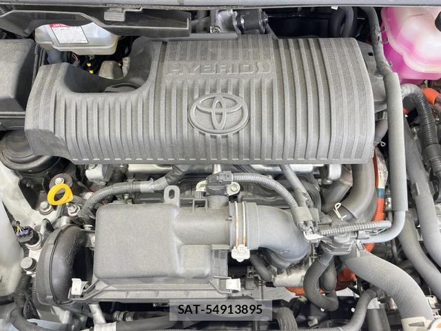 Toyota SIENTA 2021-09 8648351-17