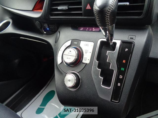 Toyota SIENTA 2017-01 8648395-5