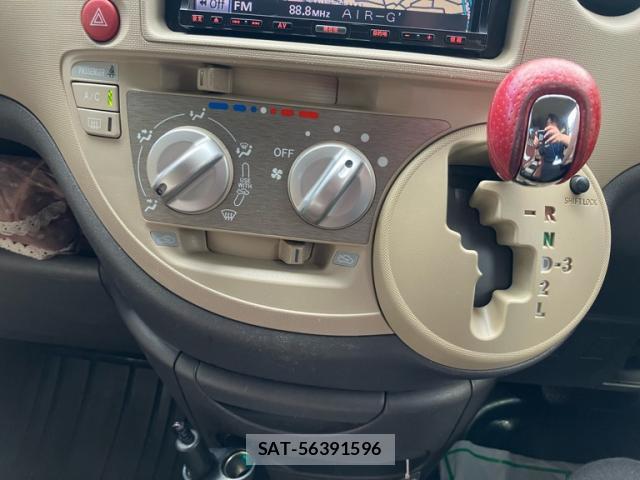 Toyota SIENTA 2011-09 8648510-18
