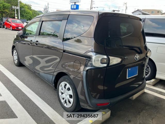 Toyota SIENTA 2015-10 8648712-2