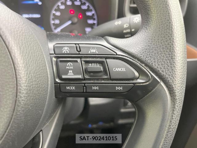 Toyota SIENTA 2022-11 8648757-5