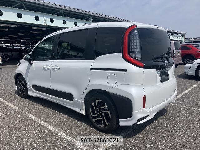 Toyota SIENTA 2025-09 8648800-1