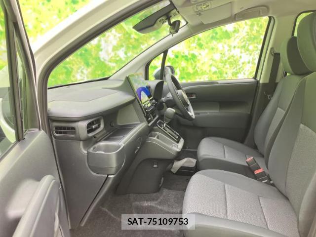 Toyota SIENTA 2026-04 8648849-6