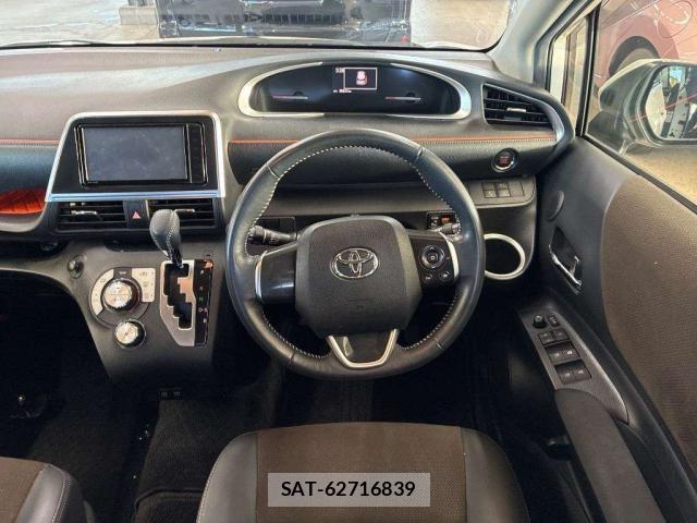 Toyota SIENTA 2019-08 8648995-2