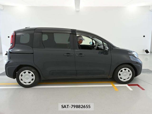 Toyota SIENTA 2022-11 8649252-10