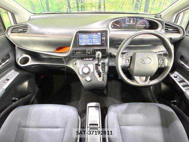 Toyota SIENTA 2017-05 8649536-6