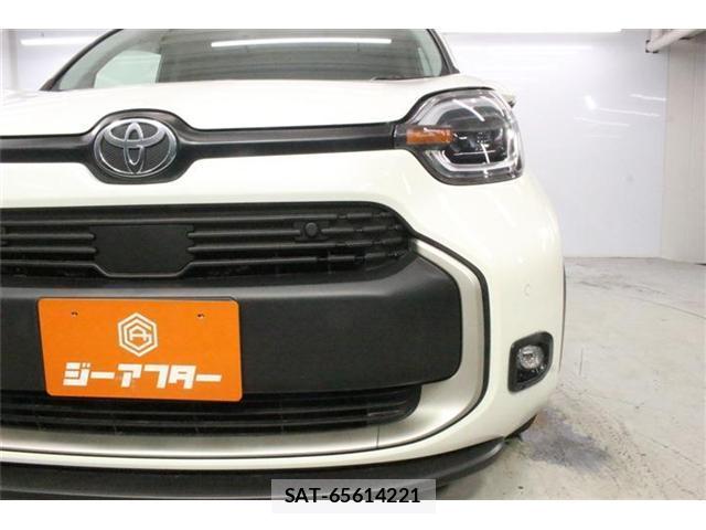 Toyota SIENTA 2023-07 8649566-13