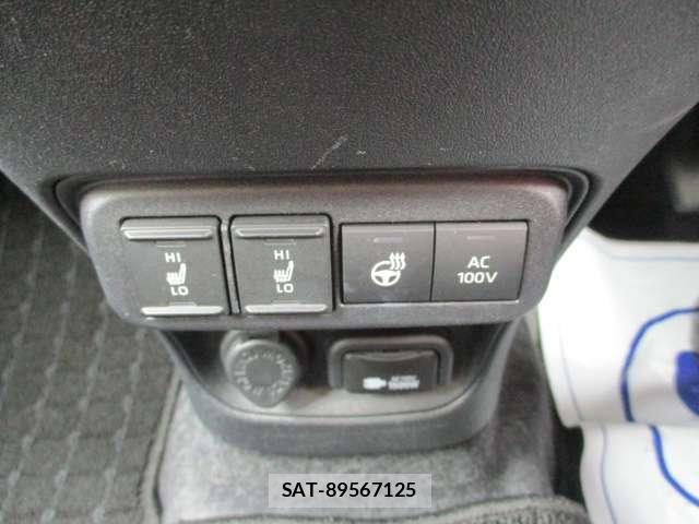 Toyota SIENTA 2024-11 8649599-11