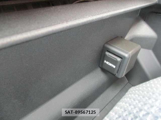 Toyota SIENTA 2024-11 8649599-16