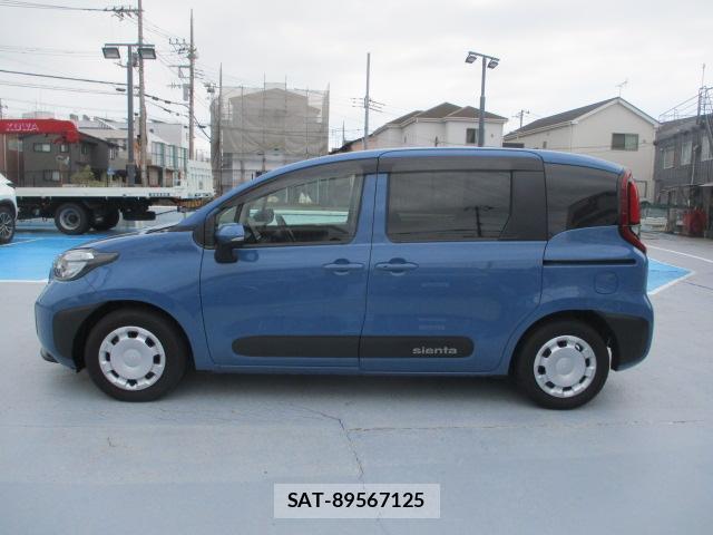 Toyota SIENTA 2024-11 8649599-3