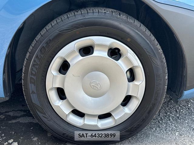 Toyota SIENTA 2023-07 8649782-18
