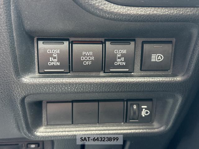 Toyota SIENTA 2023-07 8649782-6