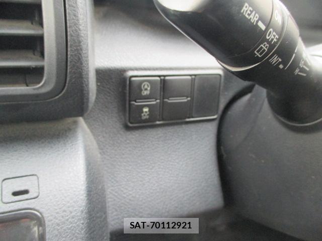 Toyota SIENTA 2015-12 8649805-3