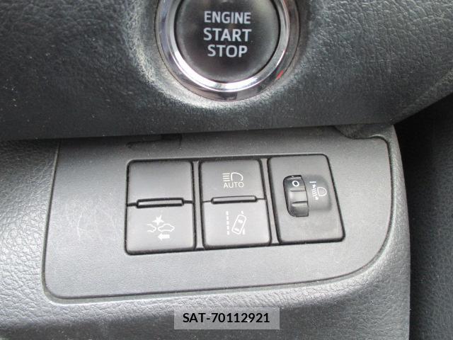 Toyota SIENTA 2015-12 8649805-6